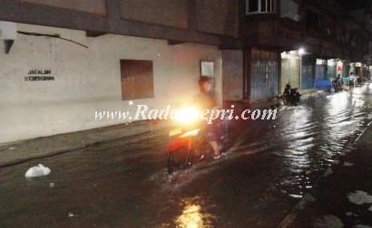 Banjir di Jl Lorong Banjar, Mingu 2 Juni 2013.