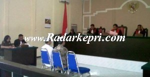 Syafriadi dan Safarudin, pelaku pemerasan dan pencabulan terhadap ABG dihukum selama 3 tahun penjara.