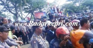 Demo warga Tanjung Uma, Batam=
