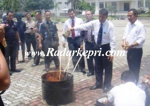 Pemusnahan narkoba Selasa 1 Oktober 2013 di Mapolda Kepri, Selasa 1 Oktober 2013.