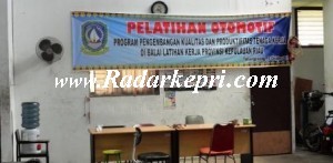Pelatihan automotif di BLK oleh DInsosnakertrans Pemprov Kepri.