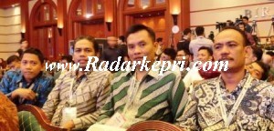 Pemred dari Provinsi Kepri yang hadir dalam Kongres Kebangsaan di ruang Birawa, hotel Bidakara,Jakarta Selatan.