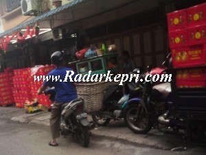 Buah impor yang diduga seludupan dan beracun membanjiri kota Tanjungpinang dan Kepri menjelang Imlek.2