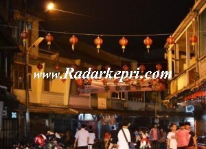 Lampion di Jl Gambir yang tak menyala.