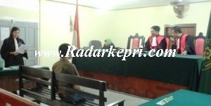 Terdakwa Suhandi yang dituntut selama 4 tahun penjara ditambah denda Rp 800 juta di PN Tanjungpinang.