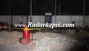 Pasca kebakaran, Polresta Tanjungpinang memasang Police Line di SPBU milik Bandi di Jl MT Haryono kilomter 3.