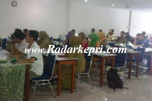 Rapat membahas anggaran setiap Rumah Sakit (RS) atau Puskesmas yang ada di kabupaten Lingga yang berlangsung di Hotel Prima Iin.