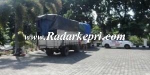 Inilah dua unit truk pembawa obat dari Batam yang diamankan Satlantas Polresta Tanjungpinang karena diduga over kapasitas.