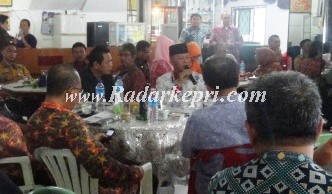Wakil Walikota Tanjungpinang, H Syahrul S Pd ketika menyampaikan rencana tim gabungan yang dipimpinnya akan turun ke lokasi perjudian.