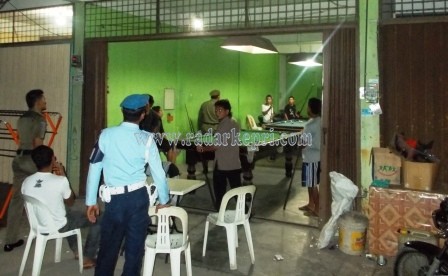 Tempat biliar yang masih buka dan diutup tim gabungan Satpol PP Pemko Tanjungpinang.