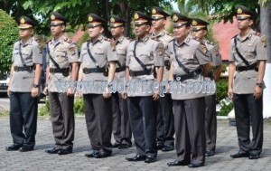 Inilah 10 perwira Polresta Tanjungpinang yang dimutasi.