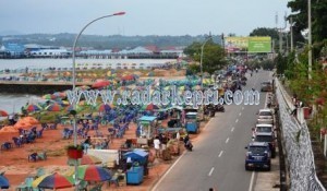 Inilah pedagan di Tepi Laut yang akan di relokasi untuk menuntaskan proyek taman kota.