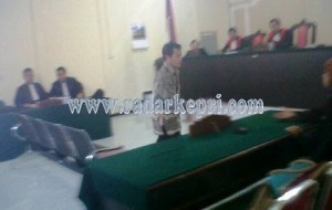 Terdakwa Zainal Arifin