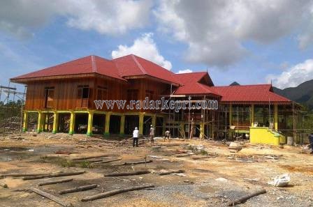Beginilah kondisi gedung LAM Lingga di komplek Istana Damnah.