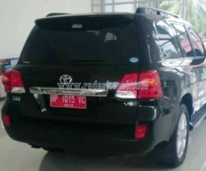 Inilah mobil dinas mewah yang dibeli Walikota Batam, Drs H Ahmad Dahlan.