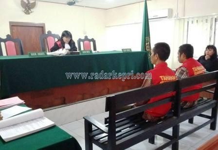 Dua Karyawan PT Numbing Jaya.