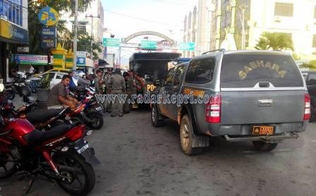 Satpol PP Hanya Tindak PKL Yang Tak Setor
