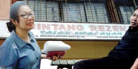 Apin alias Susi pemilik Swalayan Bintang Rezeki dan Muhamad Kurniawan dari BPJS Tanjungpinang