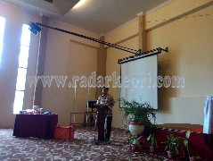 Asman Abnur saat mensosialisasikan 4 pilar kebangsaan di SMK Ibnu Sina, Batam, Rabu (24/02).