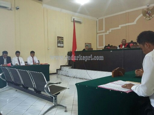 Sidang pra peradilan dari Acok melalui PH-nya di PN Tanjungpinang, Senin (29/02)