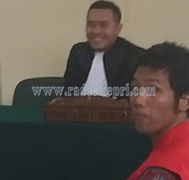 Mohamed Fammi, WN Malaysia saat di sidangkan di PN Tanjungpinang, Senin (01/08).