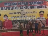 AKBP Kristian P Siagian dan Walikota Tanjungpinang, H Lis Darmansyah saat pisah sambut.