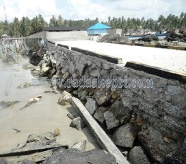 Inilah proyek tambatan perahu asal jadi di Cemaga Induk.