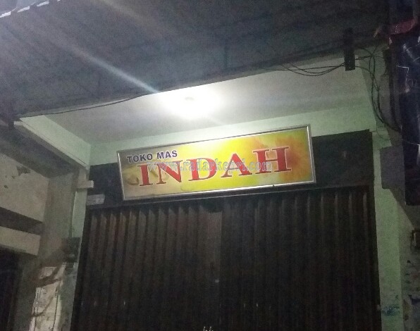 Inilah toko emas Indah di Jl Merdeka yang dicuri demgan modus pura-pura belanja.
